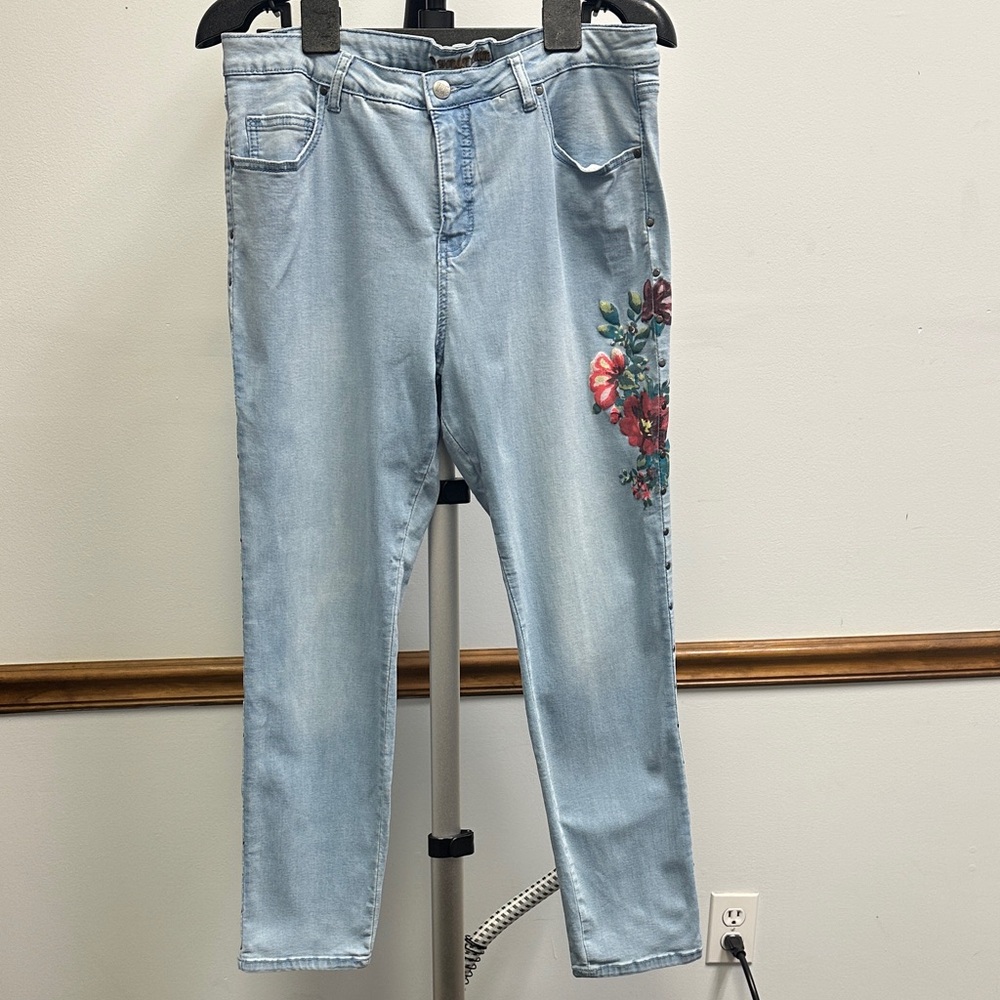 Women with Control Floral Light Blue Jeans